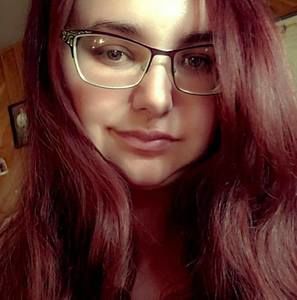 Meet your Posher, Cassandra